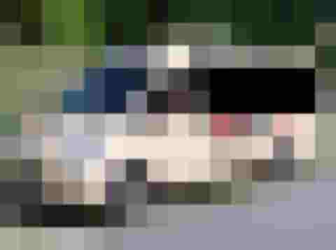 Taxi-AV Kleinbus/Van für Transfers in Wagrain, Flachau und St. Johann im Pongau vor Alpenkulisse